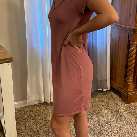 Dress - Picture 2 of 3